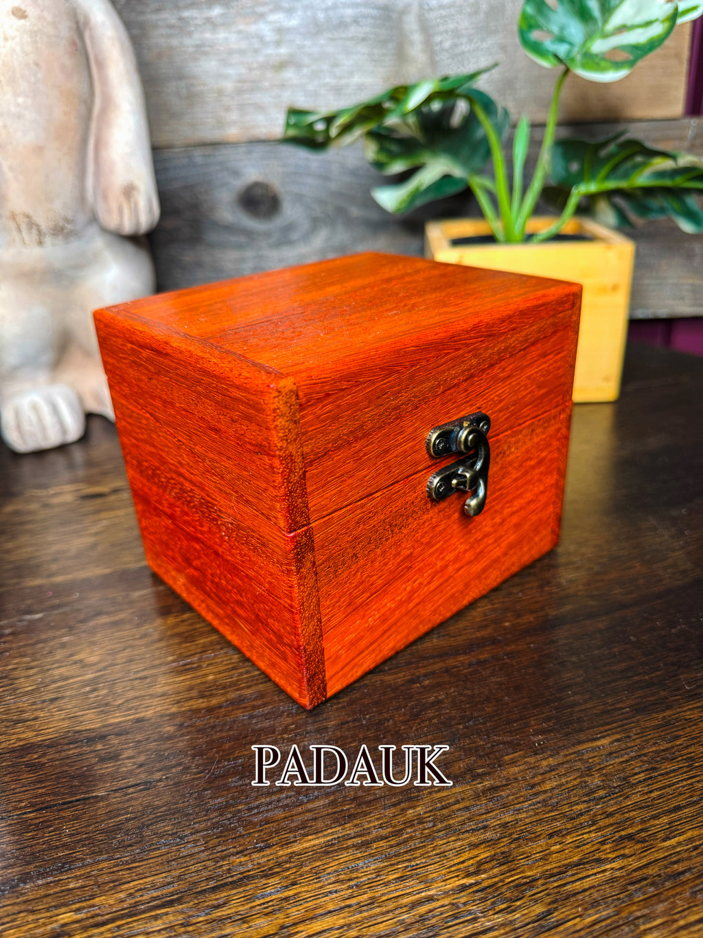 CUSTOM WATCH BOXES