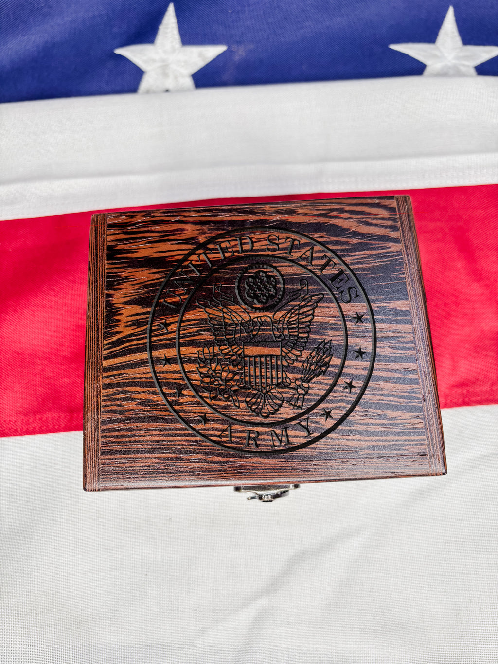 CUSTOMIZABLE MILITARY GIFT BOXES